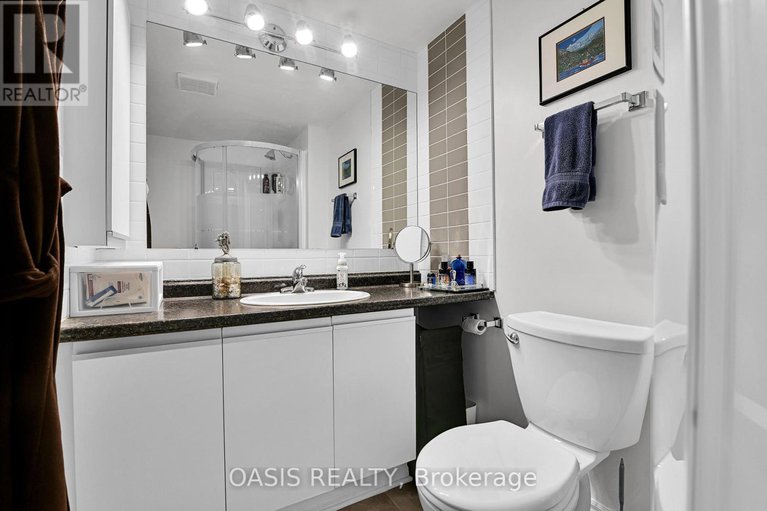 29432308/1108-2760-carousel-crescent/emerald-woodssawmill-creek/ottawa/ontario/K1T2N4_26