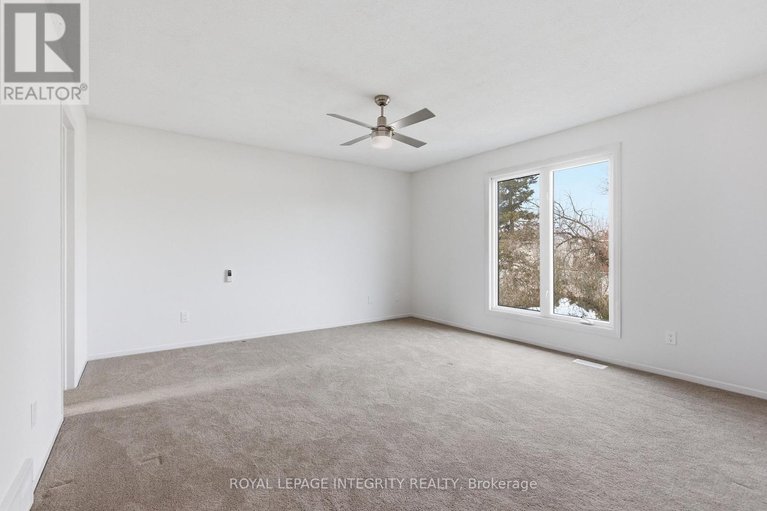 29541286/1019-driftwood-crescent/convent-glen/ottawa/ontario/K1C2N9_21