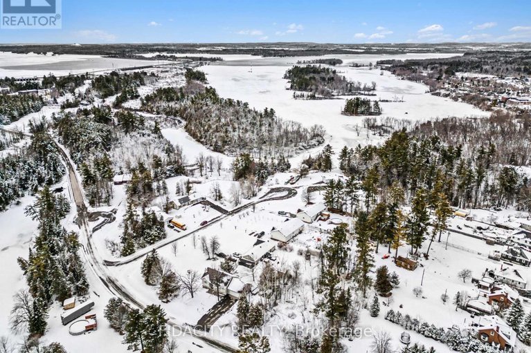 29603147/266-clifford-campbell-street/fitzroy/ottawa/ontario/K0A1X0_30