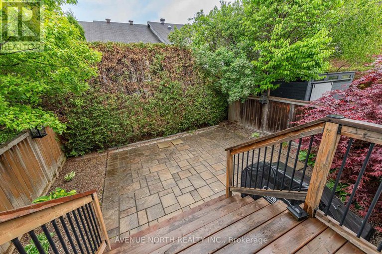 28359257/92-encore-private/city-viewskylinefisher-heightsparkwood-hills/ottawa/ontario/K2E0A2_28