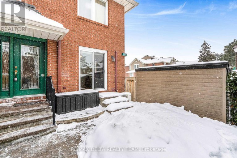 29221824/108-1765-cabaret-lane/fallingbrookpineridge/ottawa/ontario/K4A2H3_2