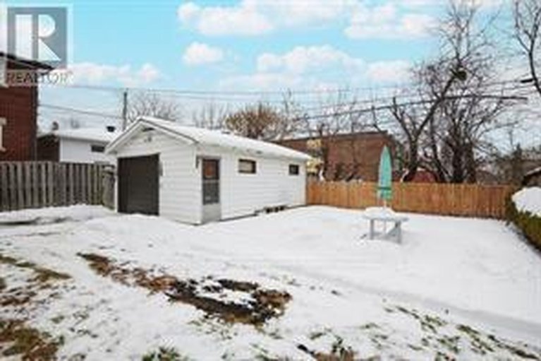 29462518/456-blake-boulevard/vanier/ottawa/ontario/K1K1B1_19