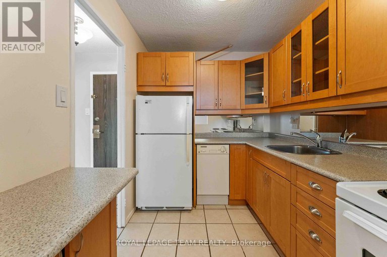 28568196/2005-1785-frobisher-lane/riverview-park/ottawa/ontario/K1G3T7_12