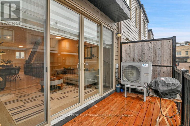 29064818/215-makadewa-private/cfb-rockcliffe-and-area/ottawa/ontario/K1K4Z9_12