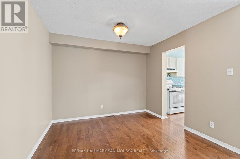28323981/11-highmont-court/kanata-lakesheritage-hills/ottawa/ontario/K2T1B3_7