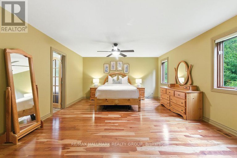 28550046/206-deerwood-drive/fitzroy-ward-south-west/ottawa/ontario/K0A2H0_13