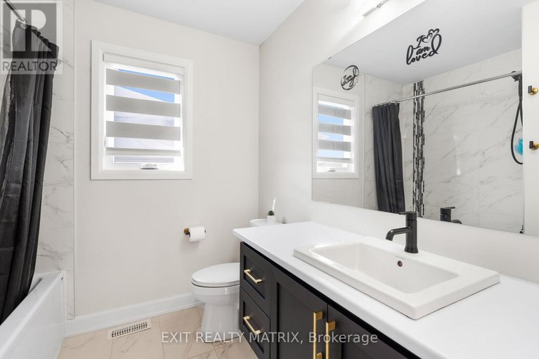 28493432/461-aurora-street/russell-twp/russell/ontario/K4R0L3_16