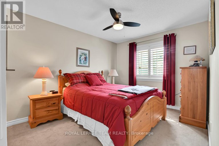 28433708/135-jersey-tea-circle/riverside-southgloucester-glen/ottawa/ontario/K1V2L3_26
