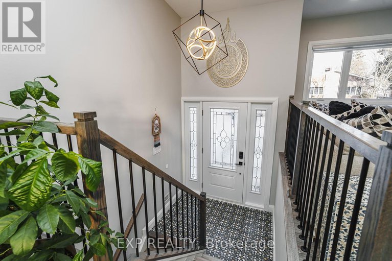 28347663/1885-arizona-avenue/urbandale-acres/ottawa/ontario/K1H6Z5_21