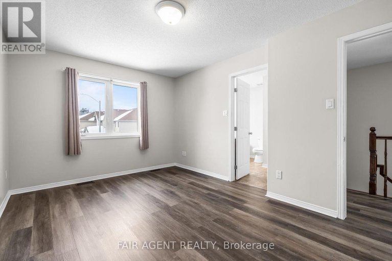 29495953/165-dahlia-street/town-of-rockland/clarence-rockland/ontario/K4K0G1_14