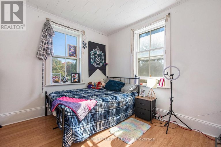 29620888/101-paul-drive/lanark-highlands-lanark-village/lanark-highlands/ontario/K0G1K0_17