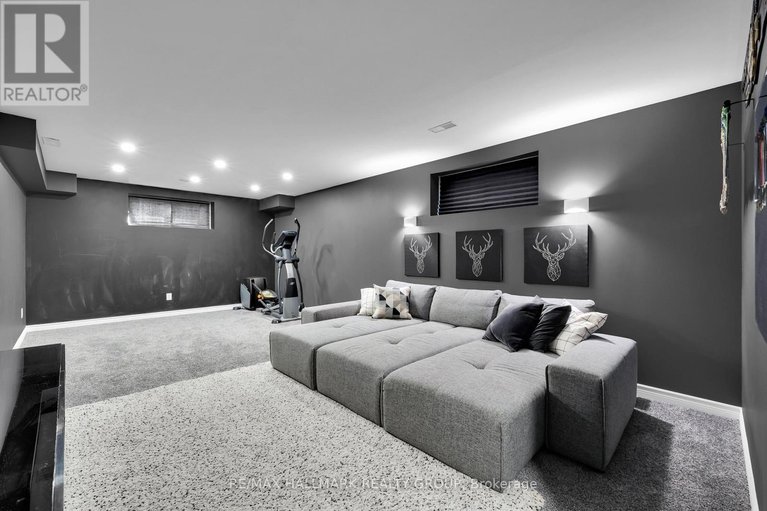 29635213/112-crevasse-road/mer-bleuebradley-estatesanderson-park/ottawa/ontario/K1W0P9_43