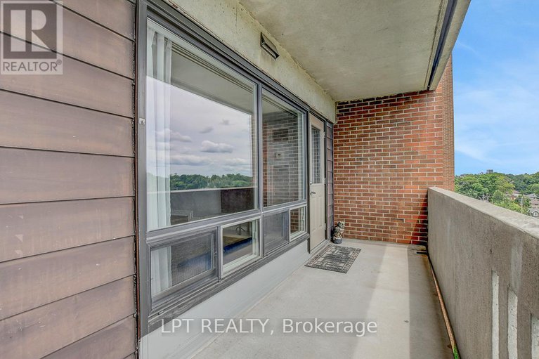 28834733/807-1100-ambleside-drive/woodroffe/ottawa/ontario/K2B8G6_34