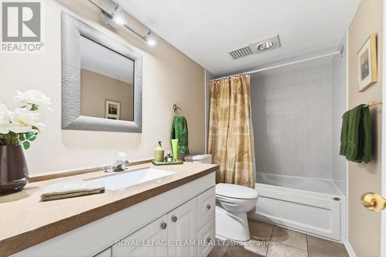 29439110/12-partridge-drive/bridlewood/ottawa/ontario/K2M2P6_41