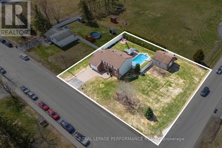 29639798/434-lemay-street/clarencerockland-twp/clarence-rockland/ontario/K0A1N0_4