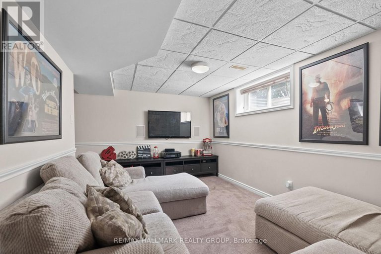 28826305/37-wilderness-way/stittsville-north/ottawa/ontario/K2S2E2_30