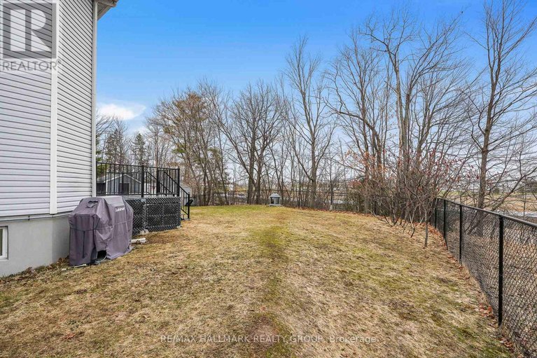 29592597/436-yves-street/town-of-rockland/clarence-rockland/ontario/K4K1E9_32