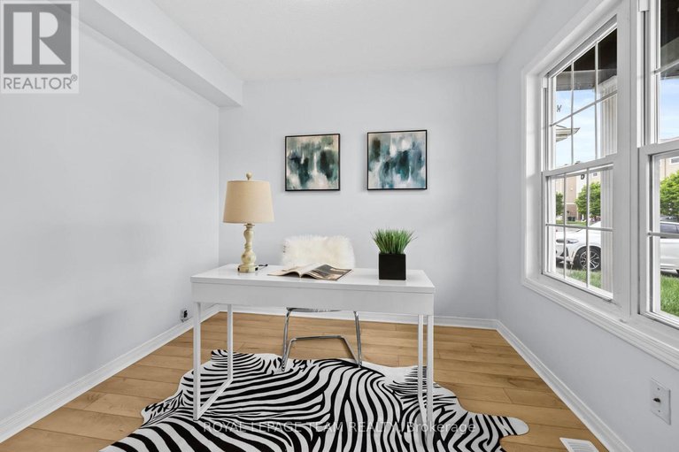 29041198/381-moffatt-pond-court/cedargrovefraserdale/ottawa/ontario/K2J0C9_16