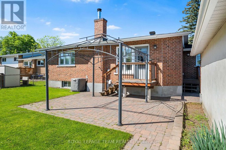 28939974/3-millbrook-crescent/city-viewskylinefisher-heightsparkwood-hills/ottawa/ontario/K2E5B6_49
