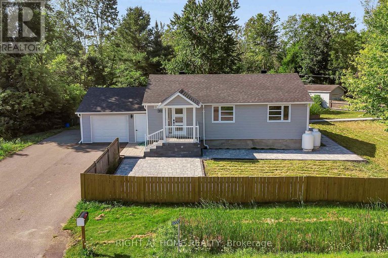 27937826/6200-russell-road-e/carlsbad-springs/ottawa/ontario/K0A1K0_1