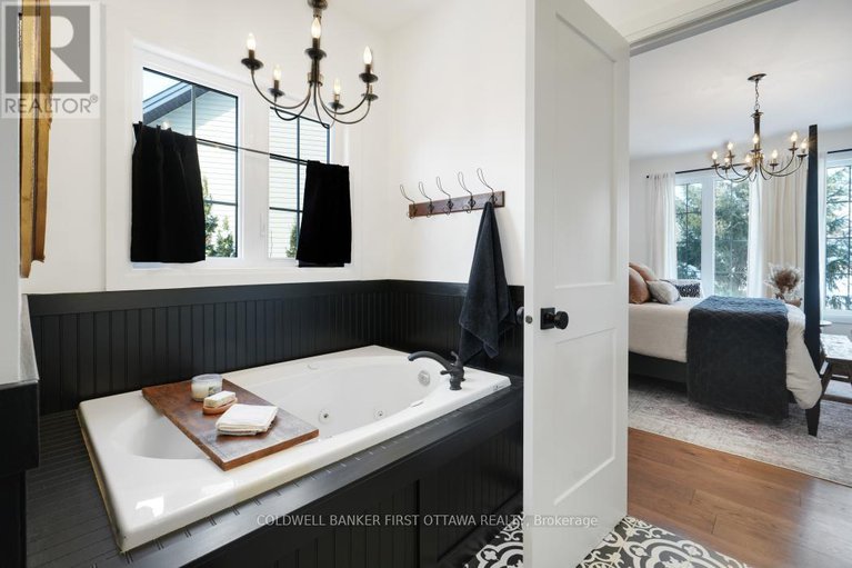 29348578/179-glenncastle-drive/carp/ottawa/ontario/K0A1L0_24