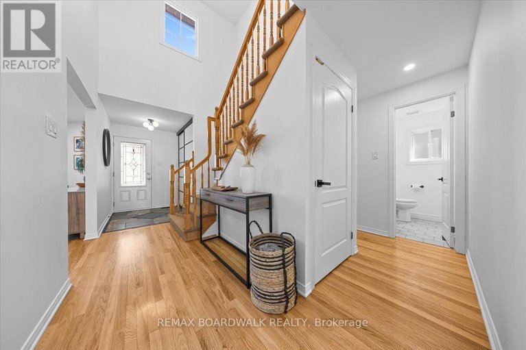 29650202/1715-teakdale-avenue/chapel-hill/ottawa/ontario/K1C6M8_23