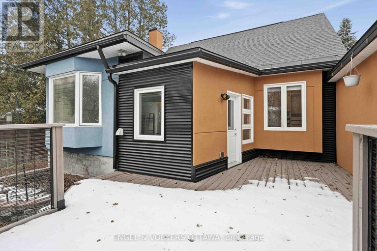 29121970/1238-cheverton-avenue/alta-vista/ottawa/ontario/K1H7P6_27