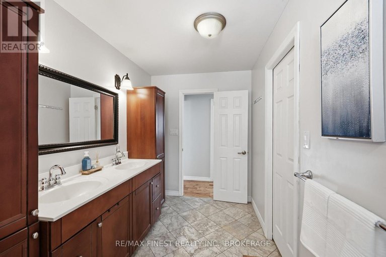 29621175/2518-rideau-ferry-road/drummondnorth-elmsley-north-elmsley-twp/drummondnorth-elmsley/ontario/K7H3C7_27