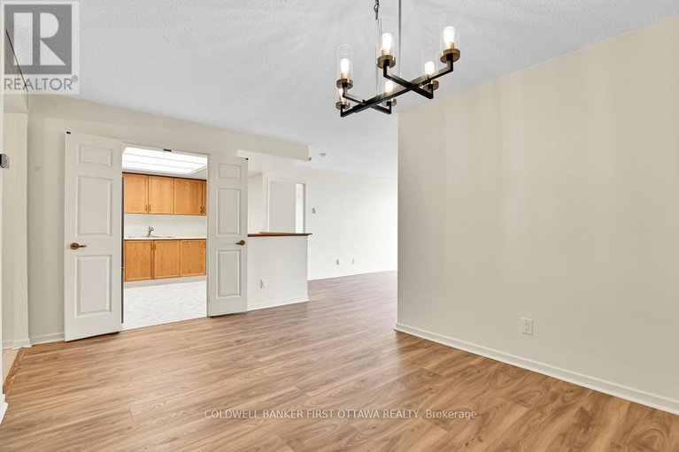28180753/1601-1510-riverside-drive/riverview-park/ottawa/ontario/K1G4X5_10