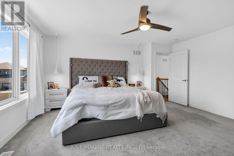 29583767/32-edenbridge-court/mer-bleuebradley-estatesanderson-park/ottawa/ontario/K1W0P1_27