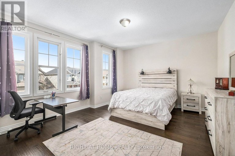 28449643/186-lamprey-street/half-moon-bay/ottawa/ontario/K2J6C3_25