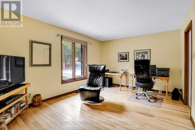 28202827/7-deerfield-drive/mcnabbraeside-twps/mcnabbraeside/ontario/K0A3L0_34