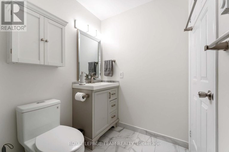 29021768/203-495-canteval-terrace/fallingbrookpineridge/ottawa/ontario/K4A2E1_25