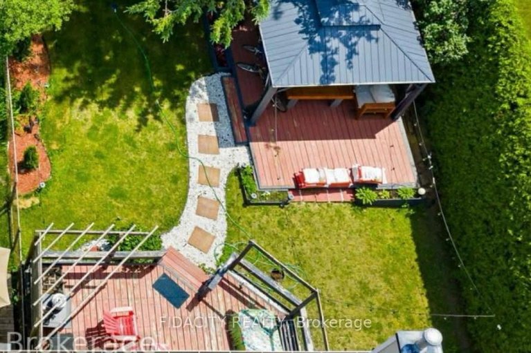 29538560/1-kathleen-crescent/stittsville-central/ottawa/ontario/K2S1L6_3