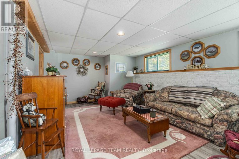 28702600/14-mountain-ash-drive/north-grenville-twp-kemptville-east/north-grenville/ontario/K0G1J0_26