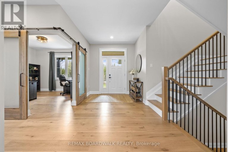 29661353/104-stonewood-drive/beckwith-twp/beckwith/ontario/K7C3P2_2