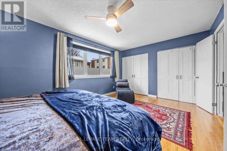 29214223/1137-chimney-hill-way/beacon-hill-south/ottawa/ontario/K1J8Z7_23