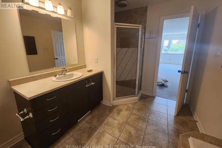 28499112/418-temiskaming-crescent/strandherd/ottawa/ontario/K2J0V4_13