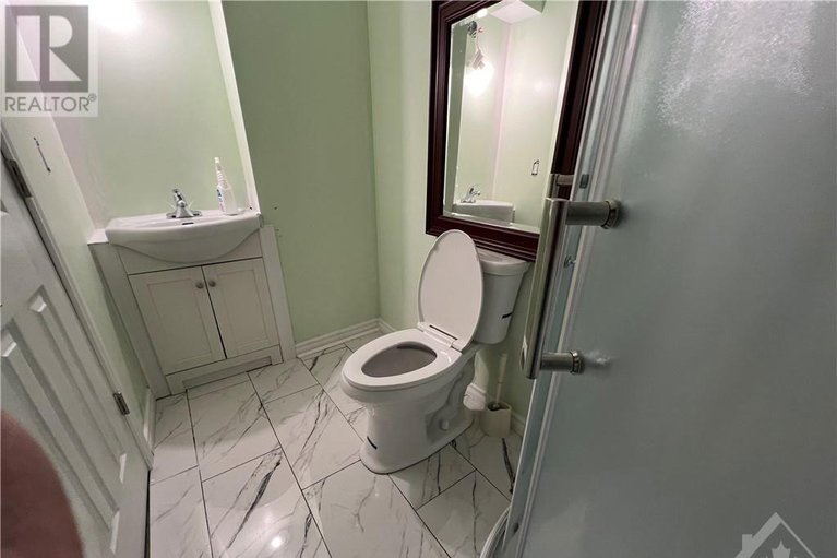 29319586/270-mica-crescent/town-of-rockland/clarence-rockland/ontario/K4K0E2_24