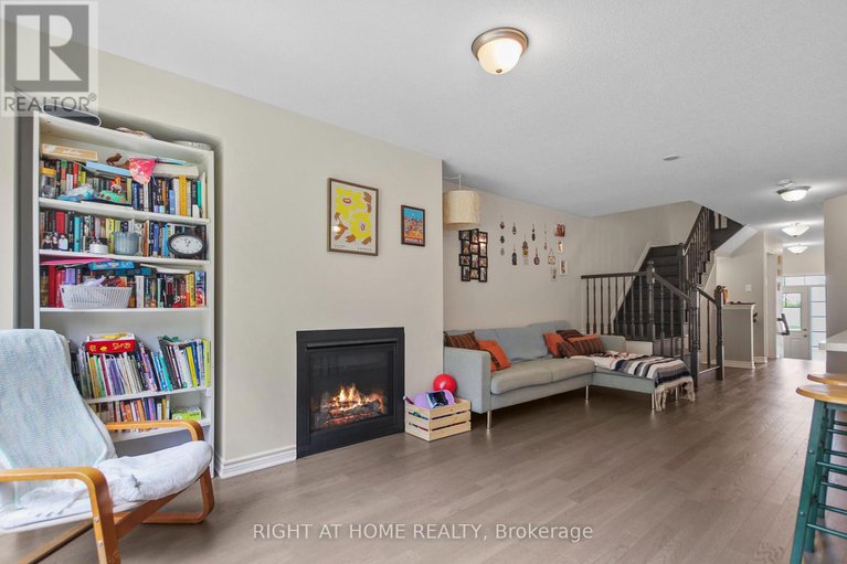 28670331/209-hartsmere-drive/stittsville-south/ottawa/ontario/K2S0X8_12