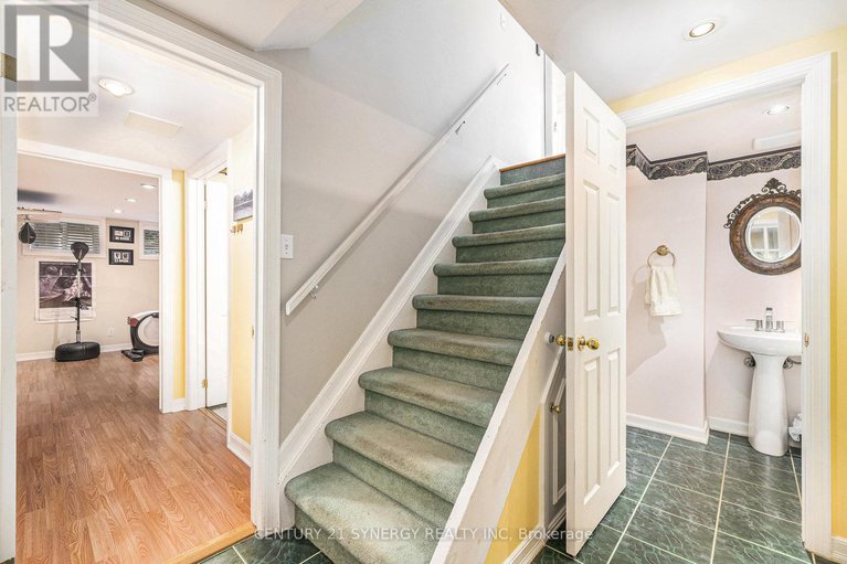 28537505/1069-arnot-road/courtland-park/ottawa/ontario/K2C0H5_25