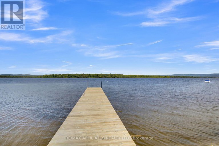 28898868/300-riverwood-drive/woodlawnmaclarens-landingkilmaurs/ottawa/ontario/K0A3M0_21