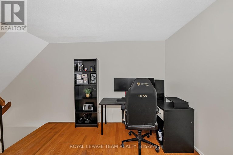 28935991/10-31-malvern-drive/pheasant-run/ottawa/ontario/K2J1M8_10