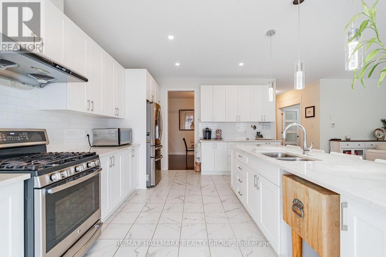 29476653/43-cento-way/stittsville-north/ottawa/ontario/K2S0W4_22