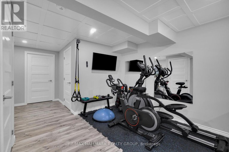28498847/215-blackhorse-drive/north-grenville-twp-kemptville-south/north-grenville/ontario/K0G1J0_45