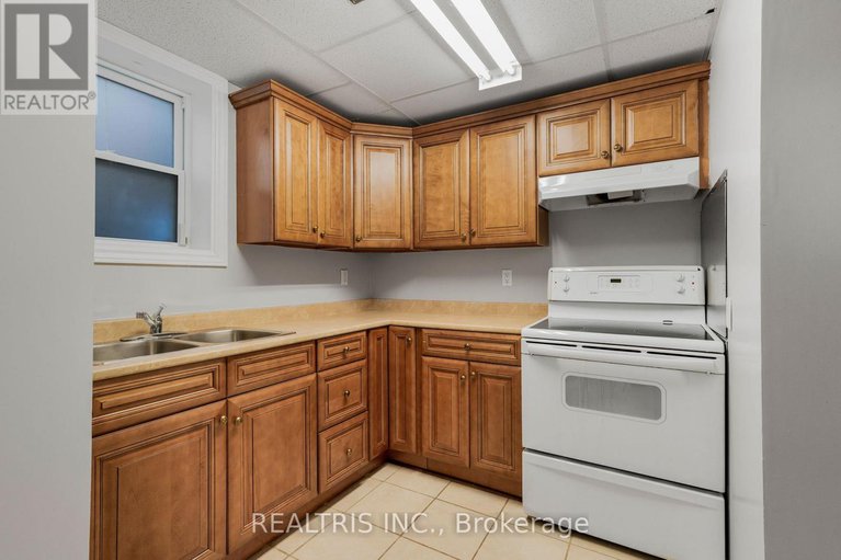 29041458/1905-des-epinettes-avenue/orleanssunridge/ottawa/ontario/K1C6P6_26