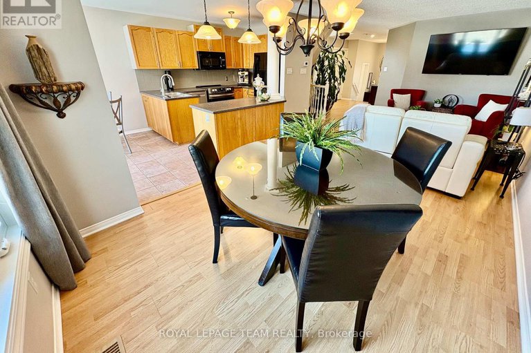 29421780/6302-sablewood-place/chapel-hill/ottawa/ontario/K1C7M6_9