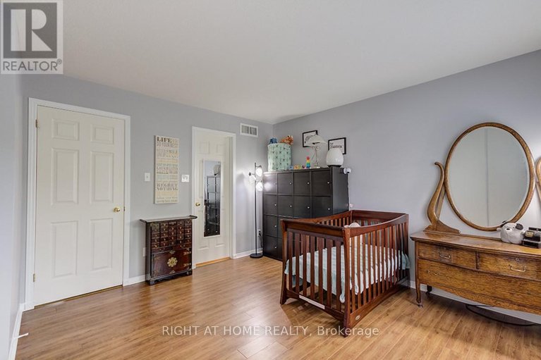 29620882/47-128-bonfield-private/avalon-east/ottawa/ontario/K4A5E2_20