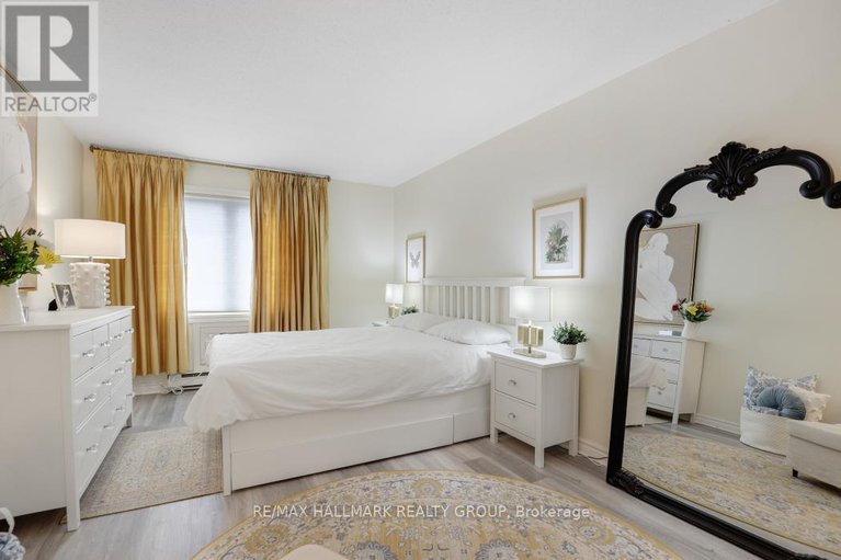 28435230/8-3-stonebank-crescent/westcliffe-estates/ottawa/ontario/K2H9M2_26