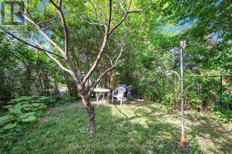 28543376/1867-springridge-drive/springridgeeast-village/ottawa/ontario/K4A4R1_38